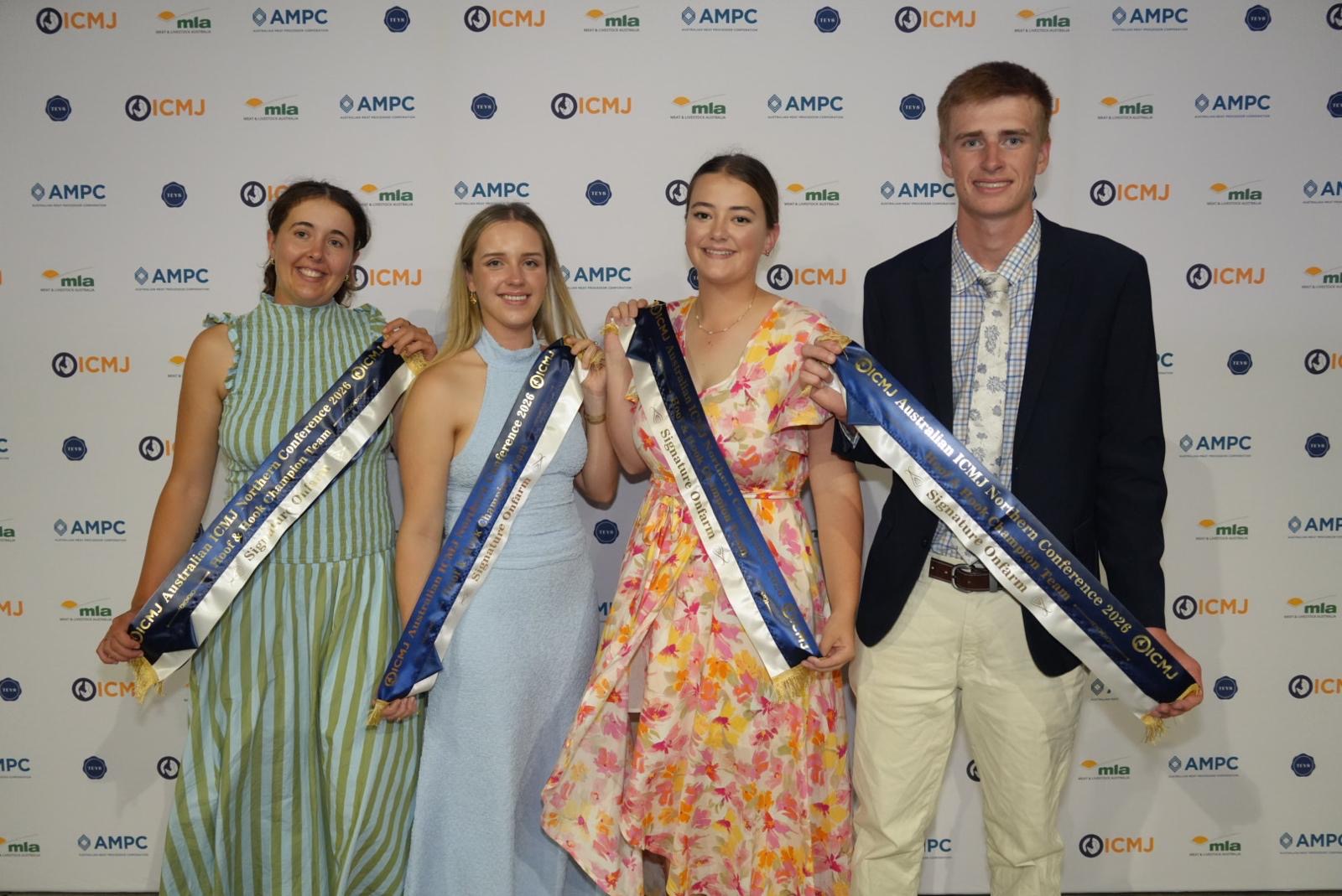 UNE's Hook and Hoof Champion team