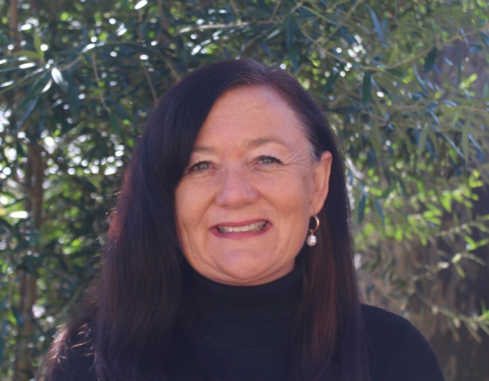 UNE Indigenous Knowledges Lecturer Lynette Marlow 
