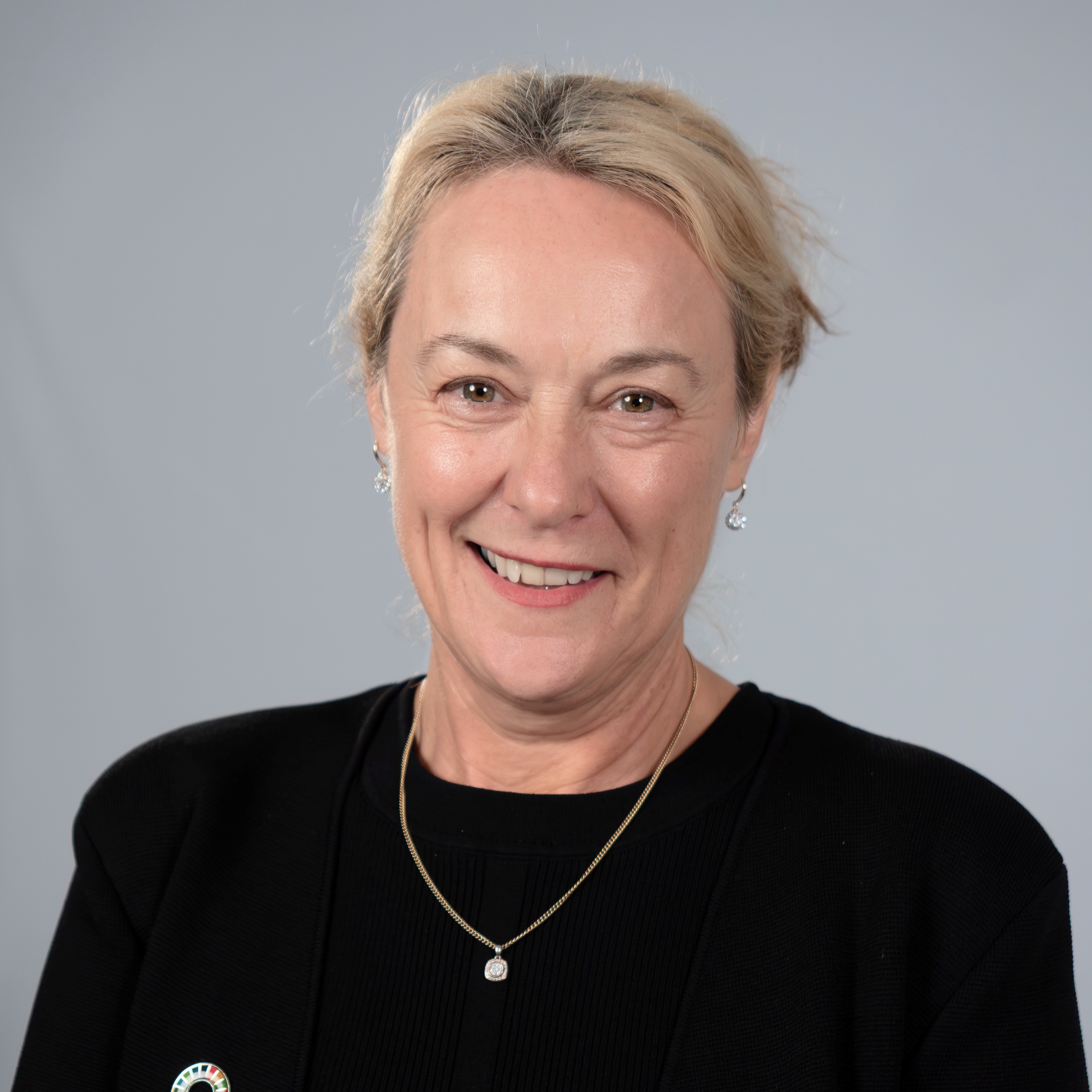 Dr Sarah Pearson