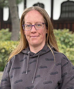 https://www.une.edu.au/__data/assets/image/0005/630419/2026_PAM_ProfilesLeanne.png