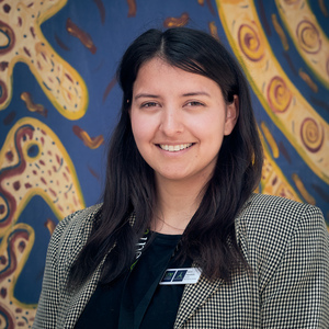 UNE graduate and staff member, Noni Hawkins, outside the Oorala Aboriginal Centre