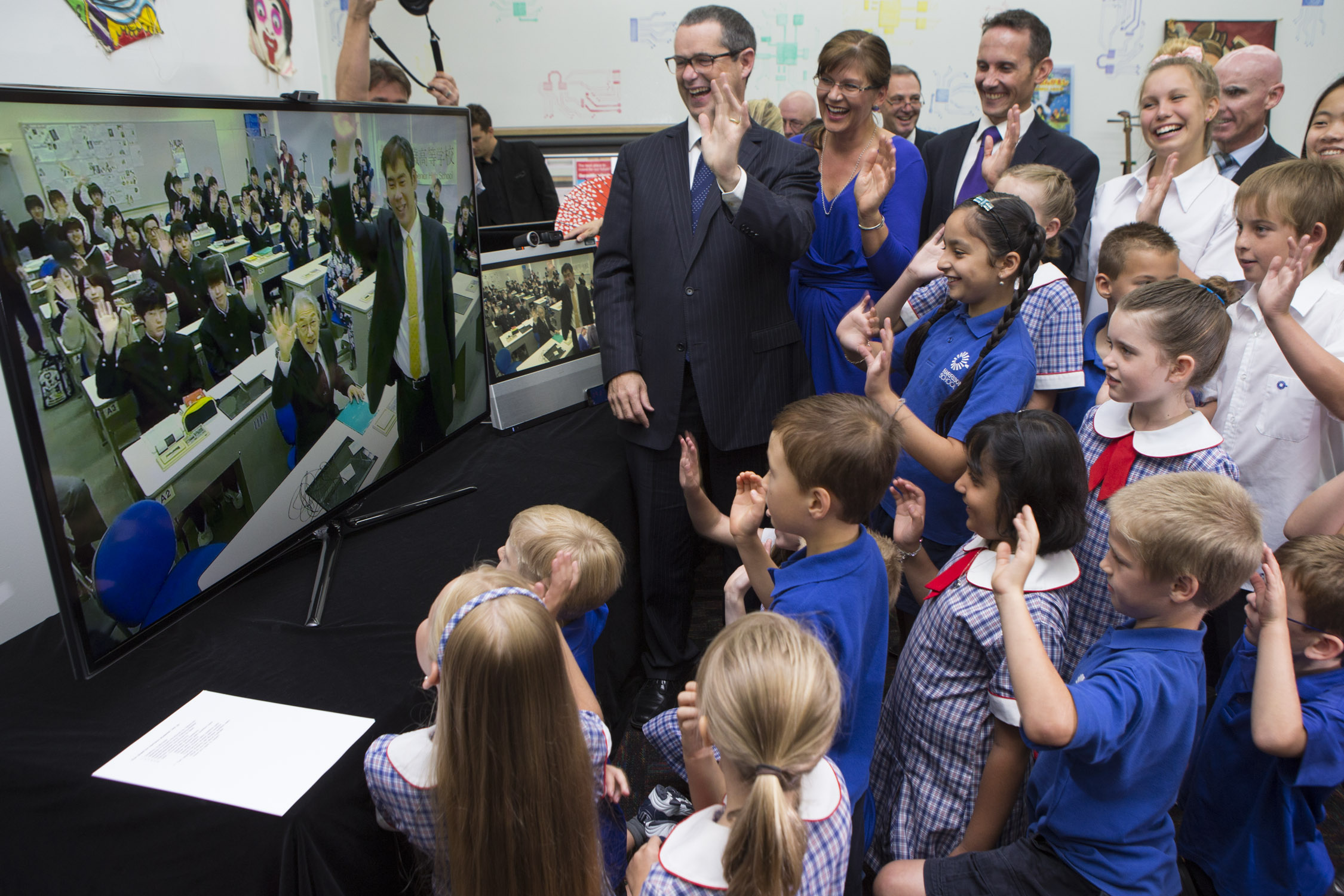 Japanese and Australian schools teleconferencing