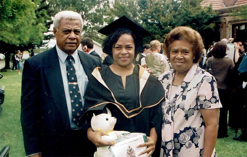 Reijeli Cokanasiga-Taylor with her parents at graduation