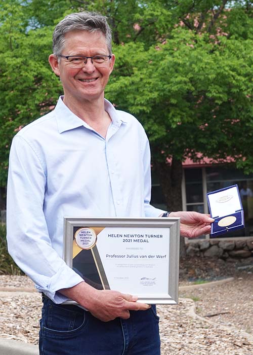 Professor Julius Van der Werf Professor Julius Van der Werf with his Helen Newton Turner Medal
