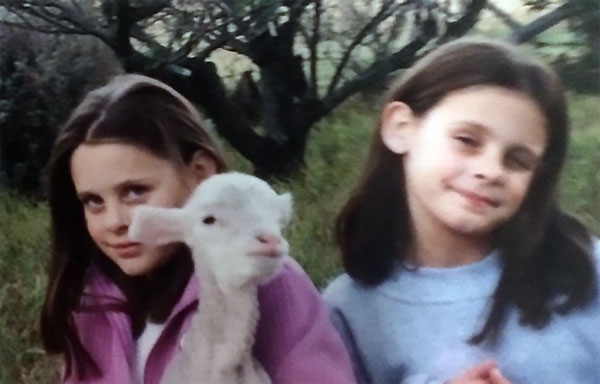 Olivia and Bethany Bray