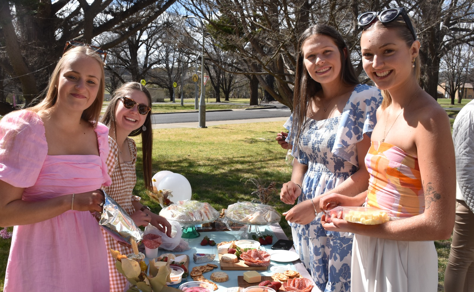 https://www.une.edu.au/campus-life/media/accommodation-landing-page-new/Breaking-bread-high-tea-cropped2.png