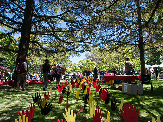 ANTar Sea of Hands installation