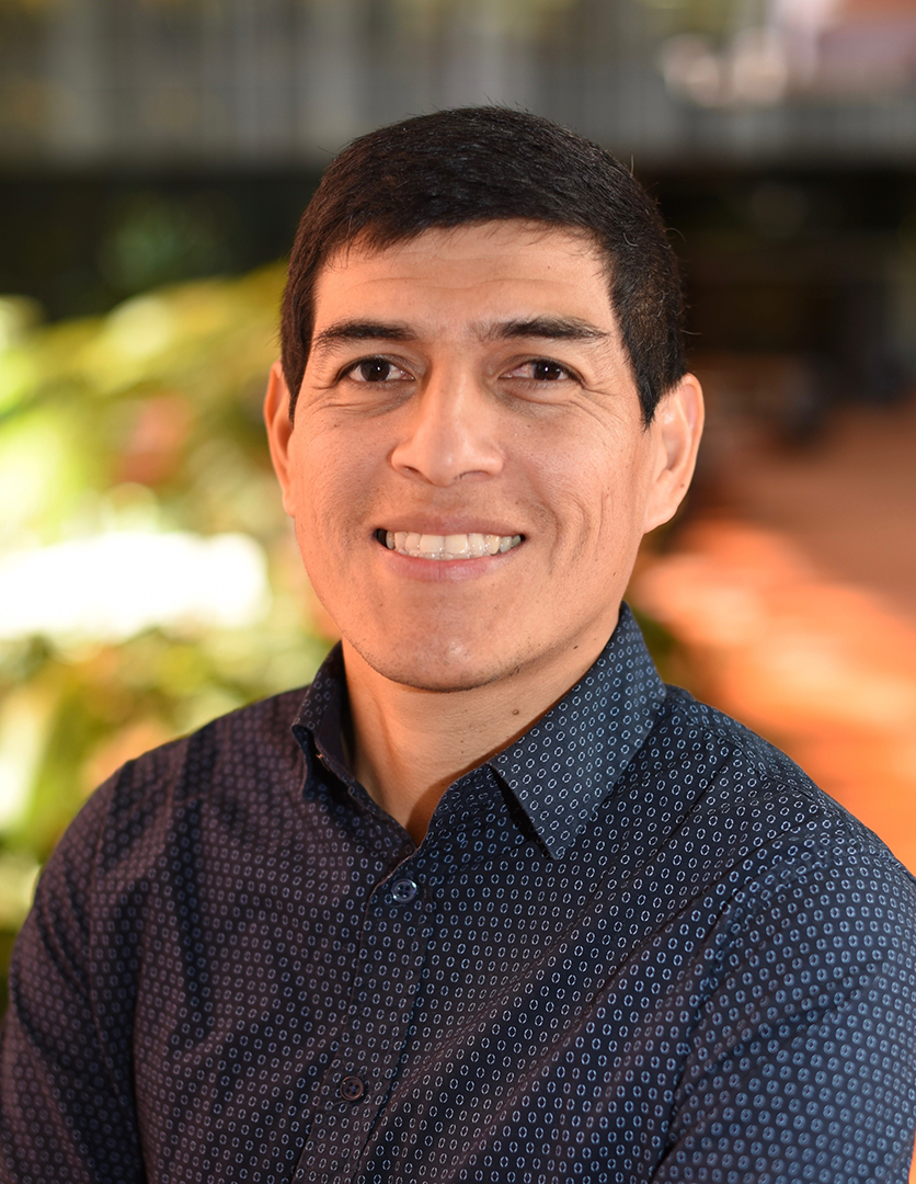 César Mitsuo Jayashi Flores
